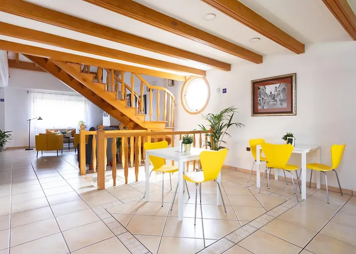 Pensjonat Casa Lali 2